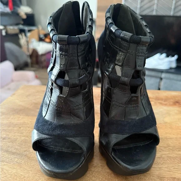 Camilla Skovgaard black leather platform stiletto booties Sexy! Sz 38.5/8.5 - Picture 4 of 6